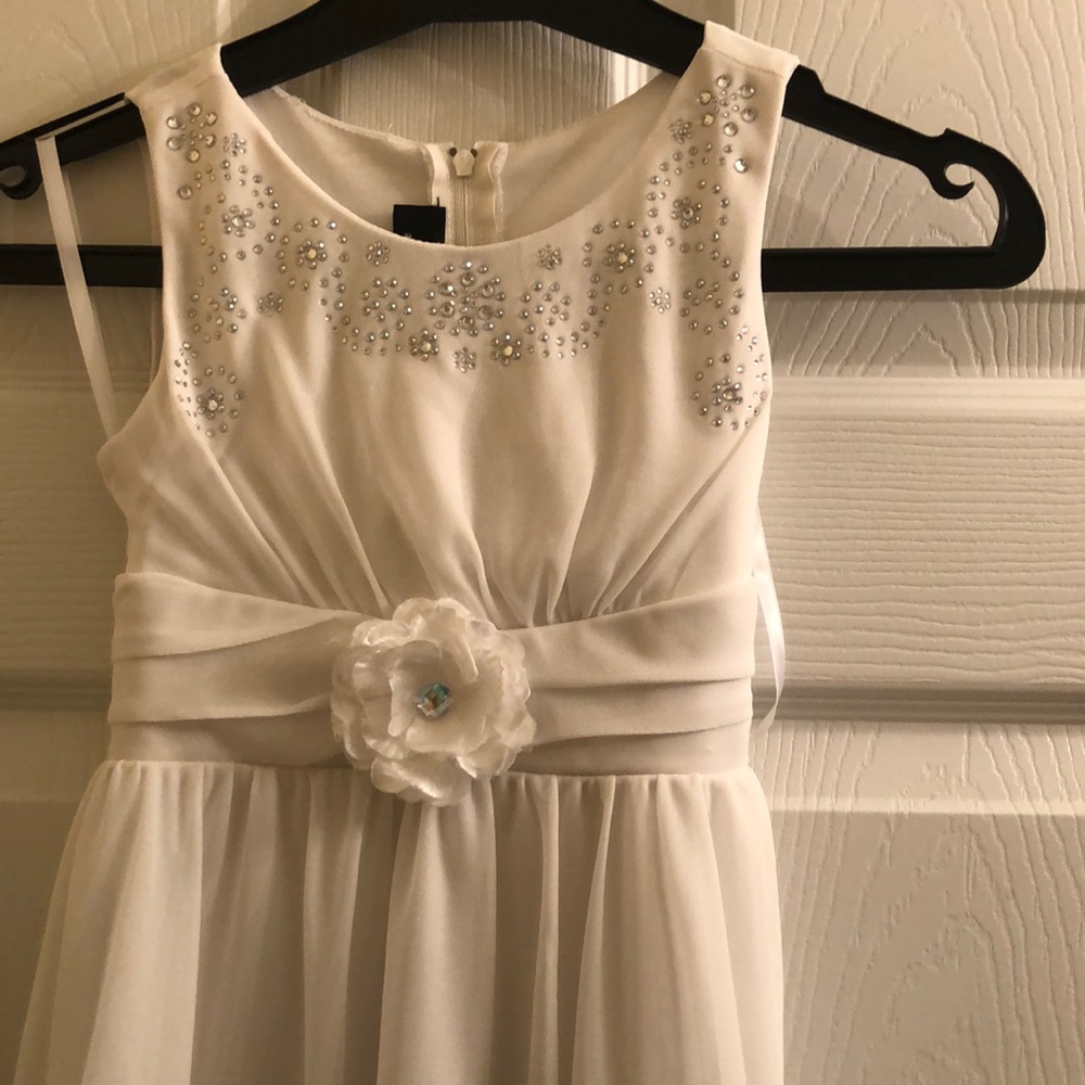 Girls sz 5 beautiful white diamond 💎 accent dress - Picture 5 of 6